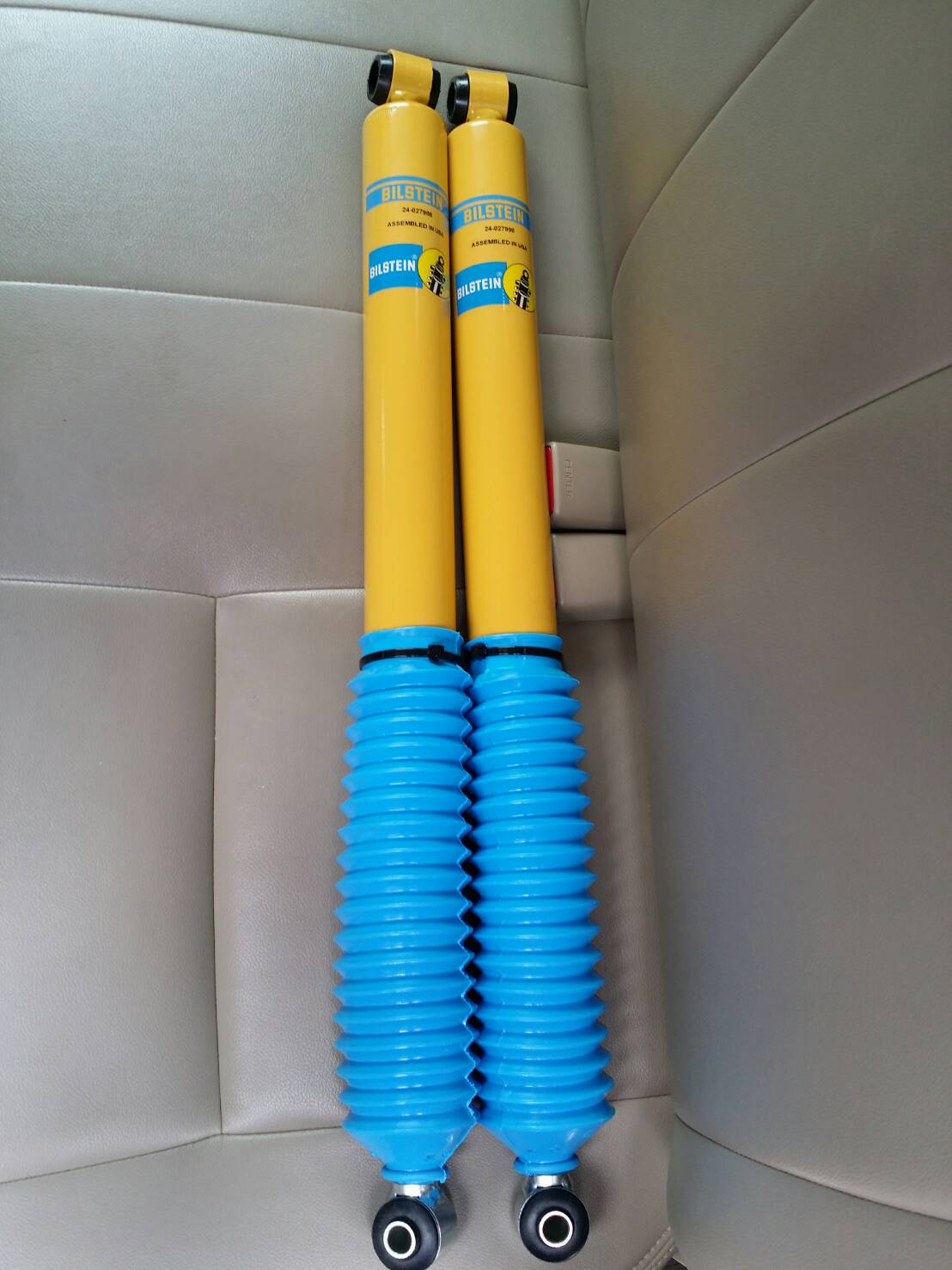 Bilstein 4600 (B6) กระบอกเหลือง USA (คู่หลัง)