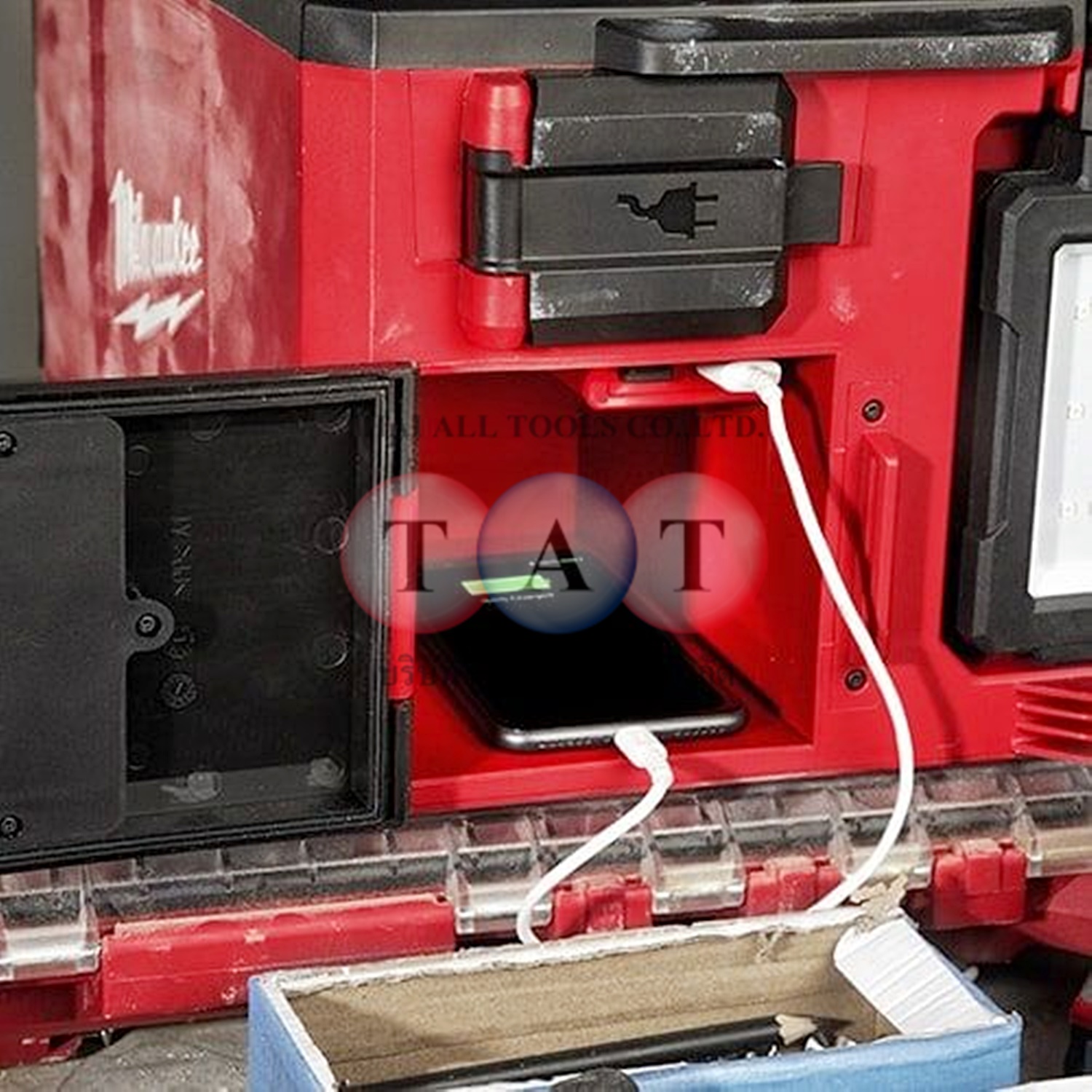 Milwaukee M18 POALC-0 ไฟสนามและแท่นชาร์จไร้สาย | สว่างจ้า ชาร์จไว ใช้งานยาวนาน