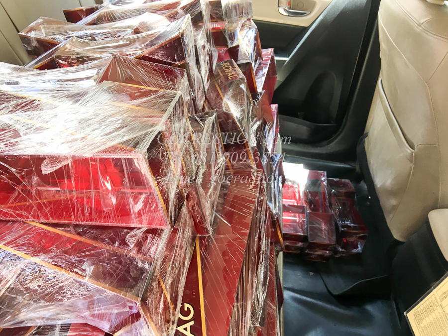 งาน อะคริลิค by GO CREATION