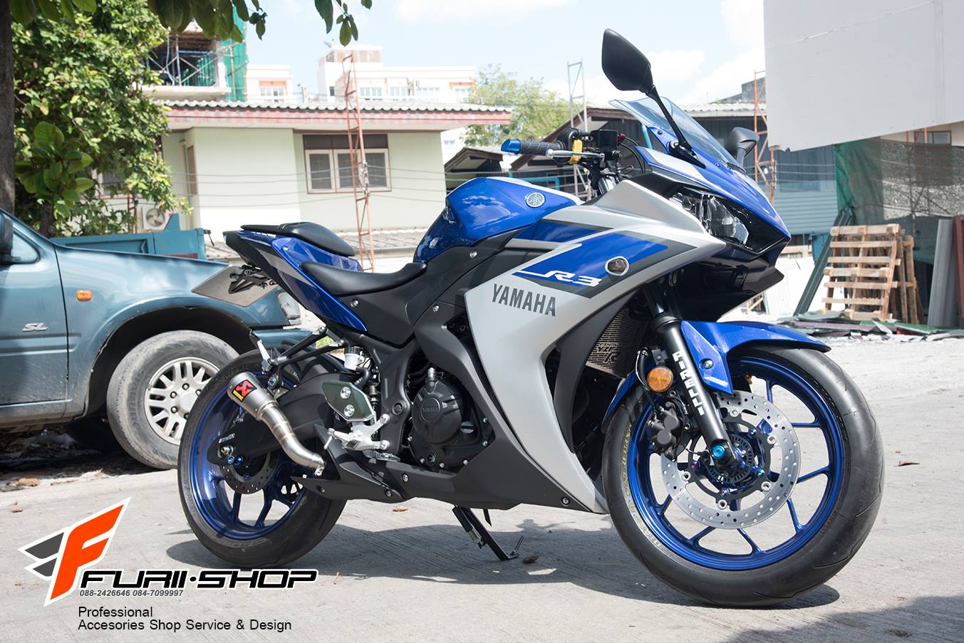 ท่อไอเสียมอเตอร์ไซค์ AKRAPOVIC GP SLIP-ON FOR YAMAHA R3