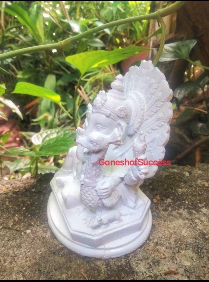 พระพิฆเนศประทับคู่นกยูง สีขาวล้วน เสริมความสำเร็จด้านความรัก สำเนา