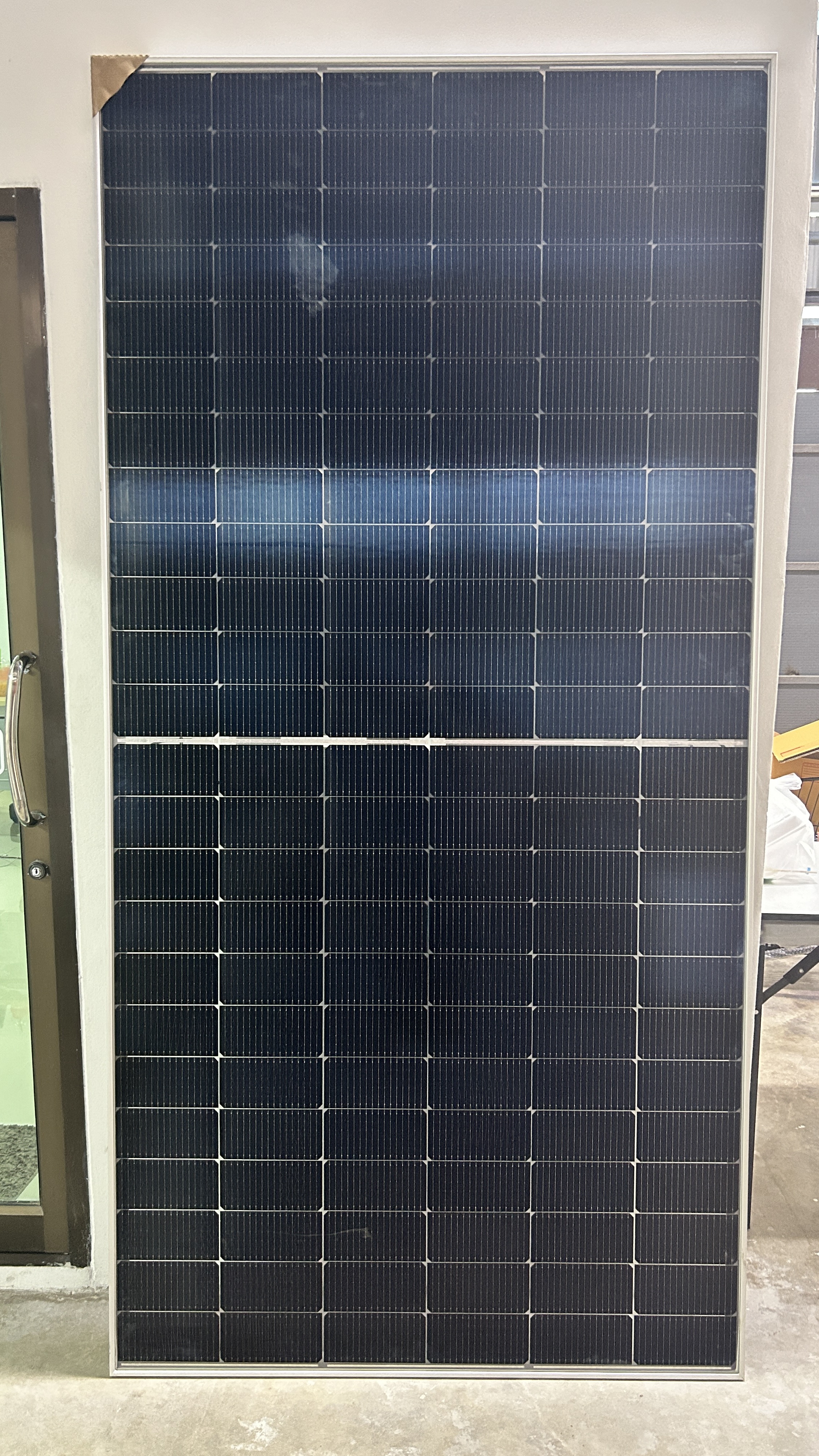 แผงโซล่าเซลล์ solar mono half ขนาด 550W ( 2 หน้า ) แบรนด์ RAPD