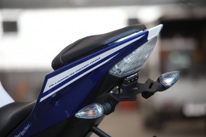 ท้ายทะเบียนสั้น pheonix for Yamaha R15