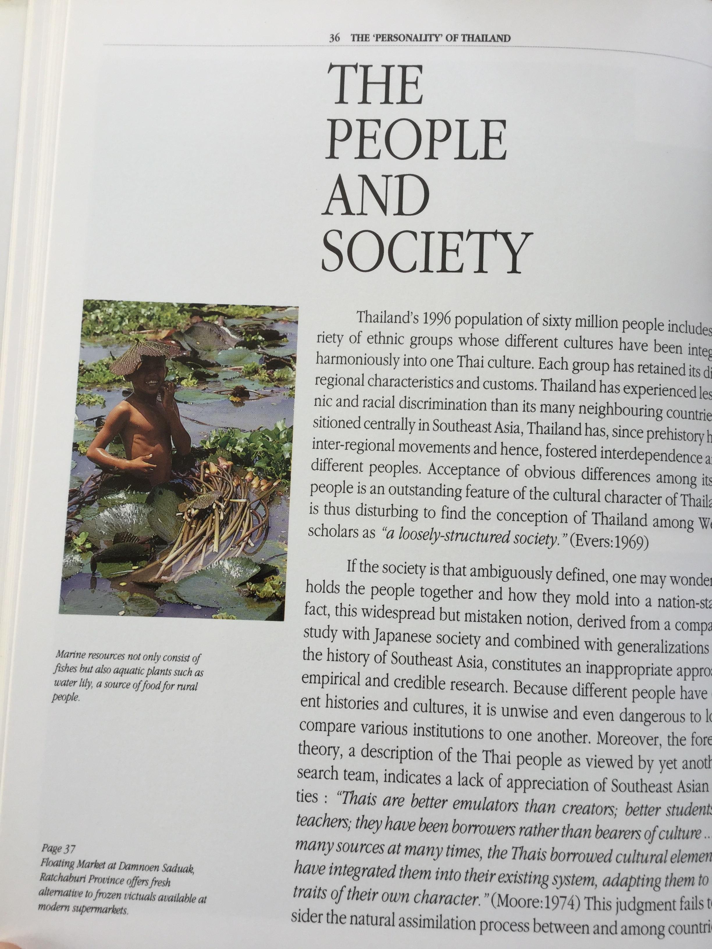 The PERSONALITY of THAILAND. ผู้จัดทำ Tourism Authority of Thailand 3,600 กรัม