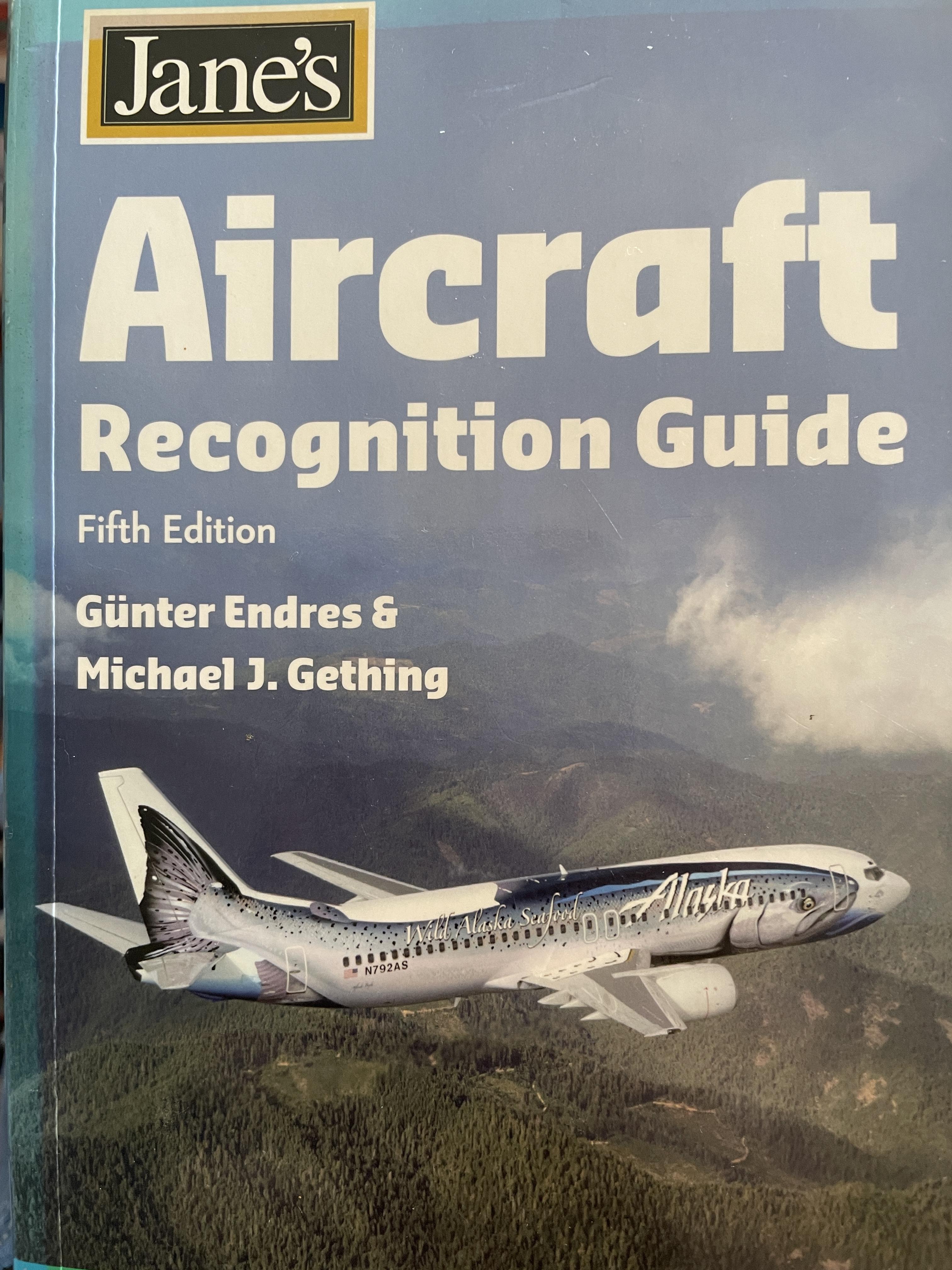Aircraft. Recognition Guide. พิมพ์ครั้งที่ 5 5,500 กรัม