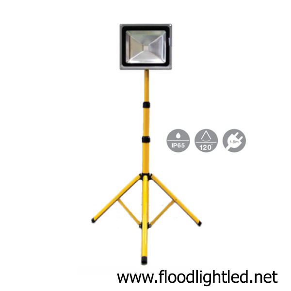 ขาตั้งสปอร์ตไลท์ LED 30w 1 หัว (แสงส้ม)