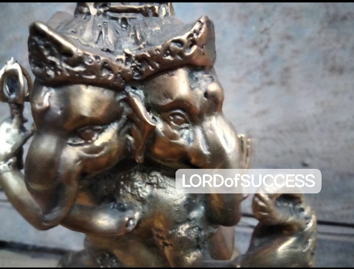 พระพิฆเนศ 3 เศียร ปางประทับเสือ เนื้อทองเหลือง ปางที่พระราชาในอินเดีย นิยมบูชามาก