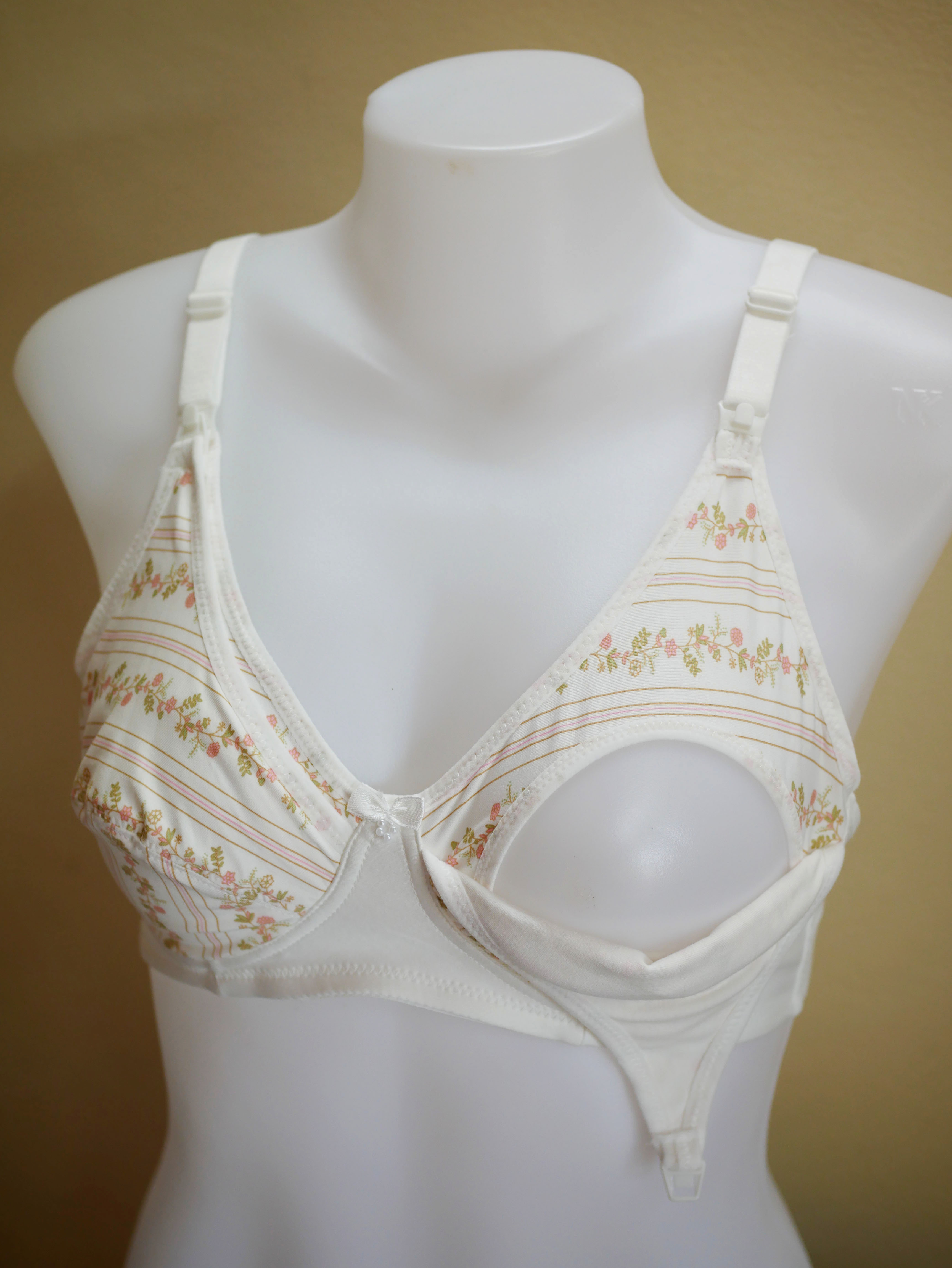 R532_[Size-34/75-สีขาว]_เสื้อชั้นในให้นม-ไม่มีโครง