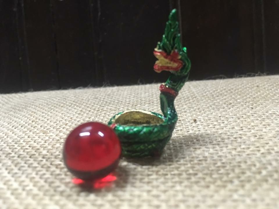 พญานาค พันลูกแก้ว องค์เล็ก บูชาหน้ารถหรือโต๊ะทำงาน