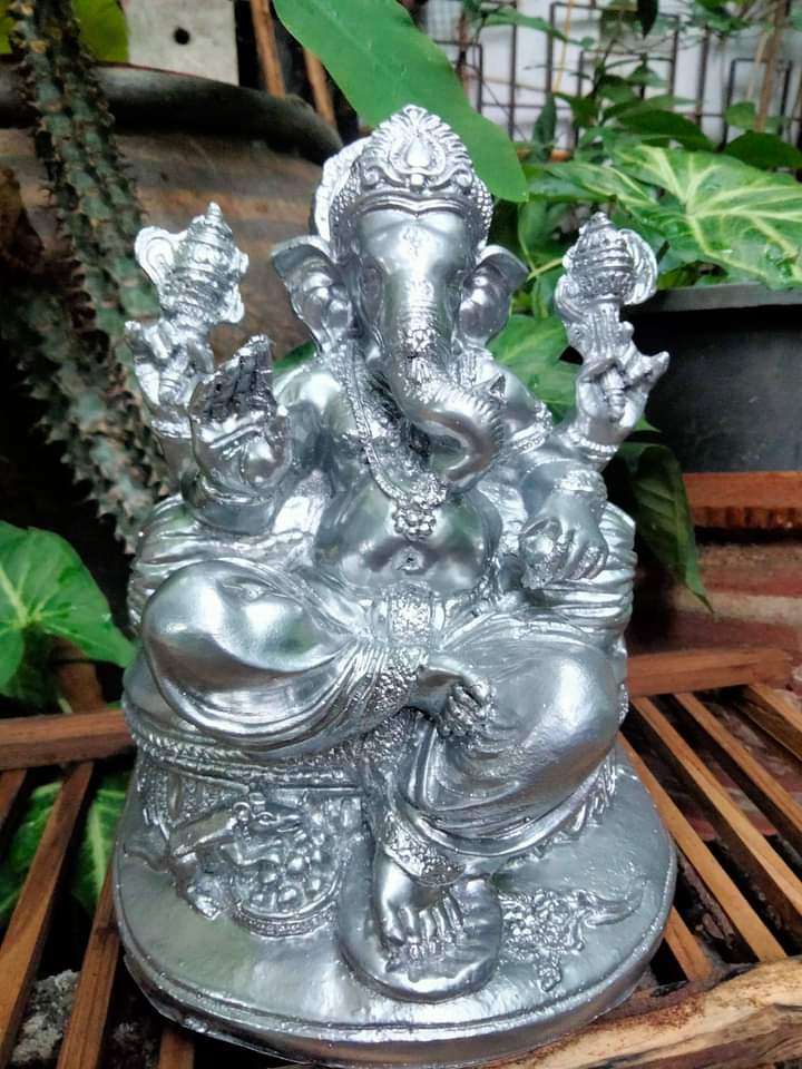 พระพิฆเนศ ปางนั่งบัลลังก์ ประทานพร อุดมสมบูรณ์ องค์สีเงิน สำเร็จทั้งทรัพย์และสมหวังในสิ่งที่ปรารถนา