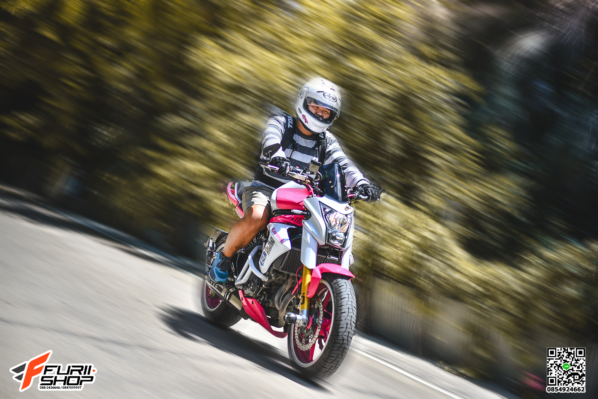 งานทำสี KAWASAKI ER6N สีชมพูขาว