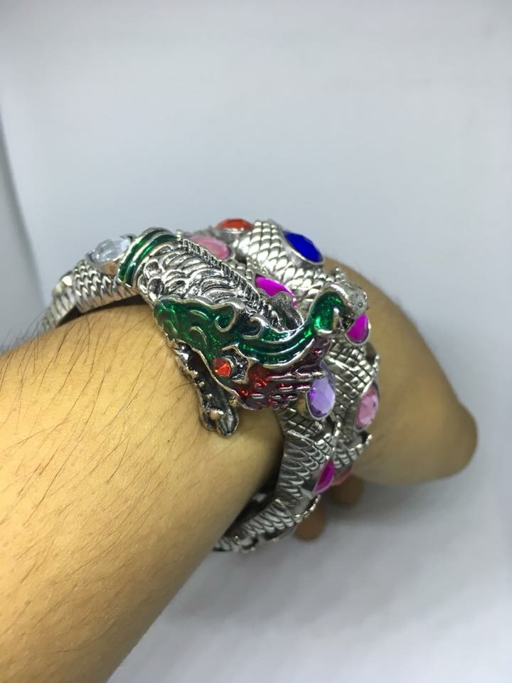 กำไลข้อมือพญานาค พร้อมเพชรนพเก้า 27 เม็ด