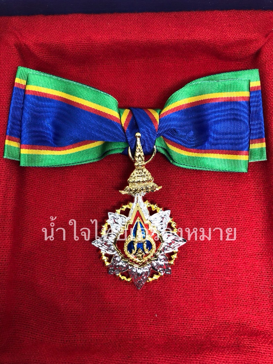 ตริตาภรณ์มงกุฎไทย (ตม) สตรี