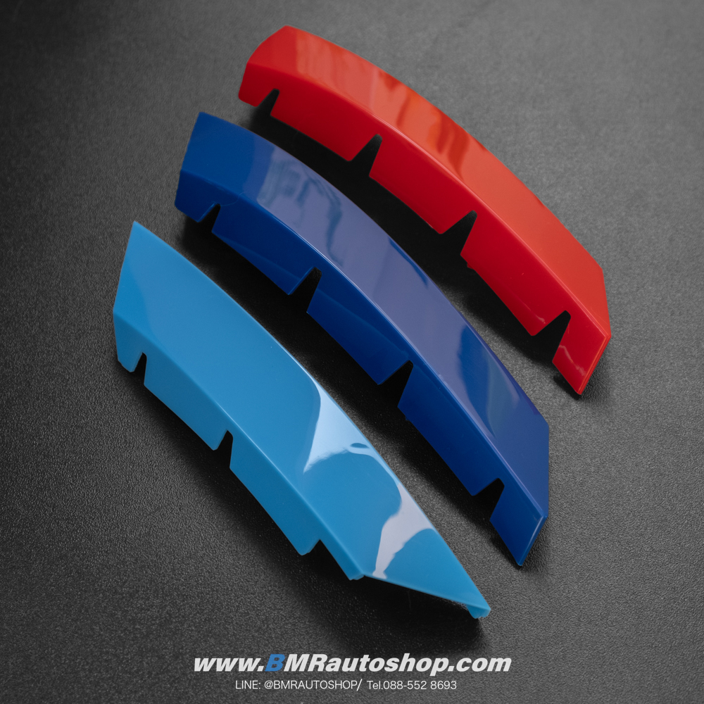 แถบสีพลาสติก M ติดกระจังหน้า BMW 4series G22 ( 2020-2025 )
