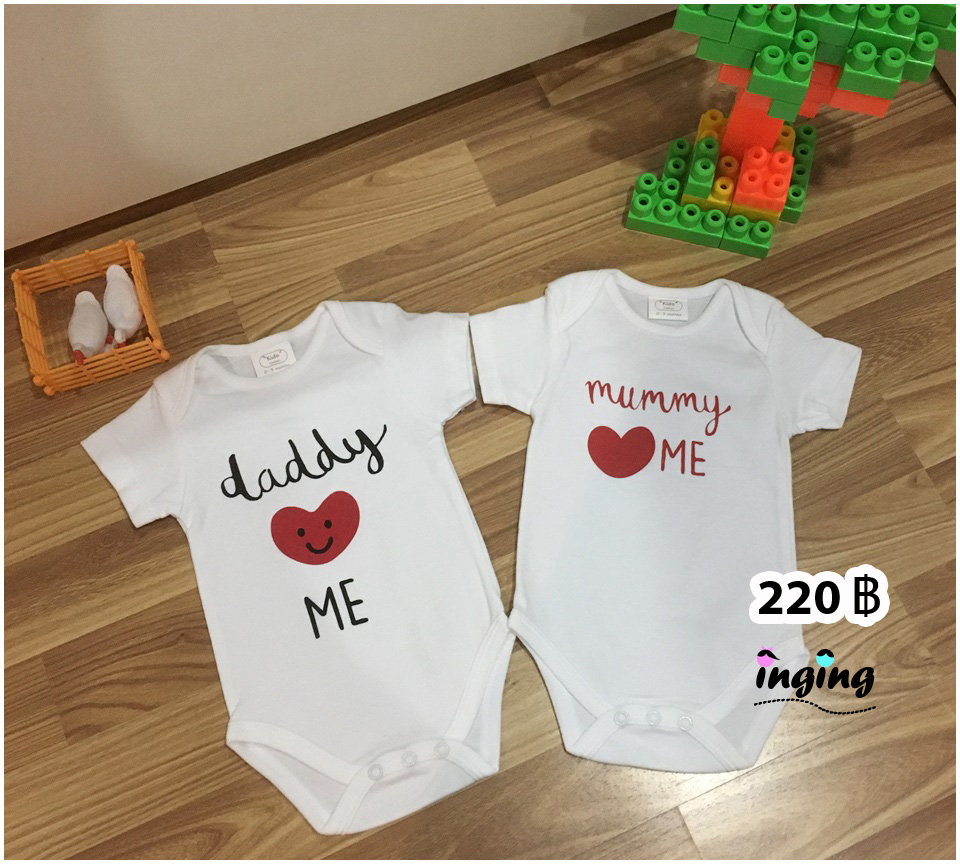BS002_[Size-6-9-สีขาวลายmumสีแดงdadสีดำ]_ชุดเซ็ตบอดี้สูท-แพ๊ก2ตัว