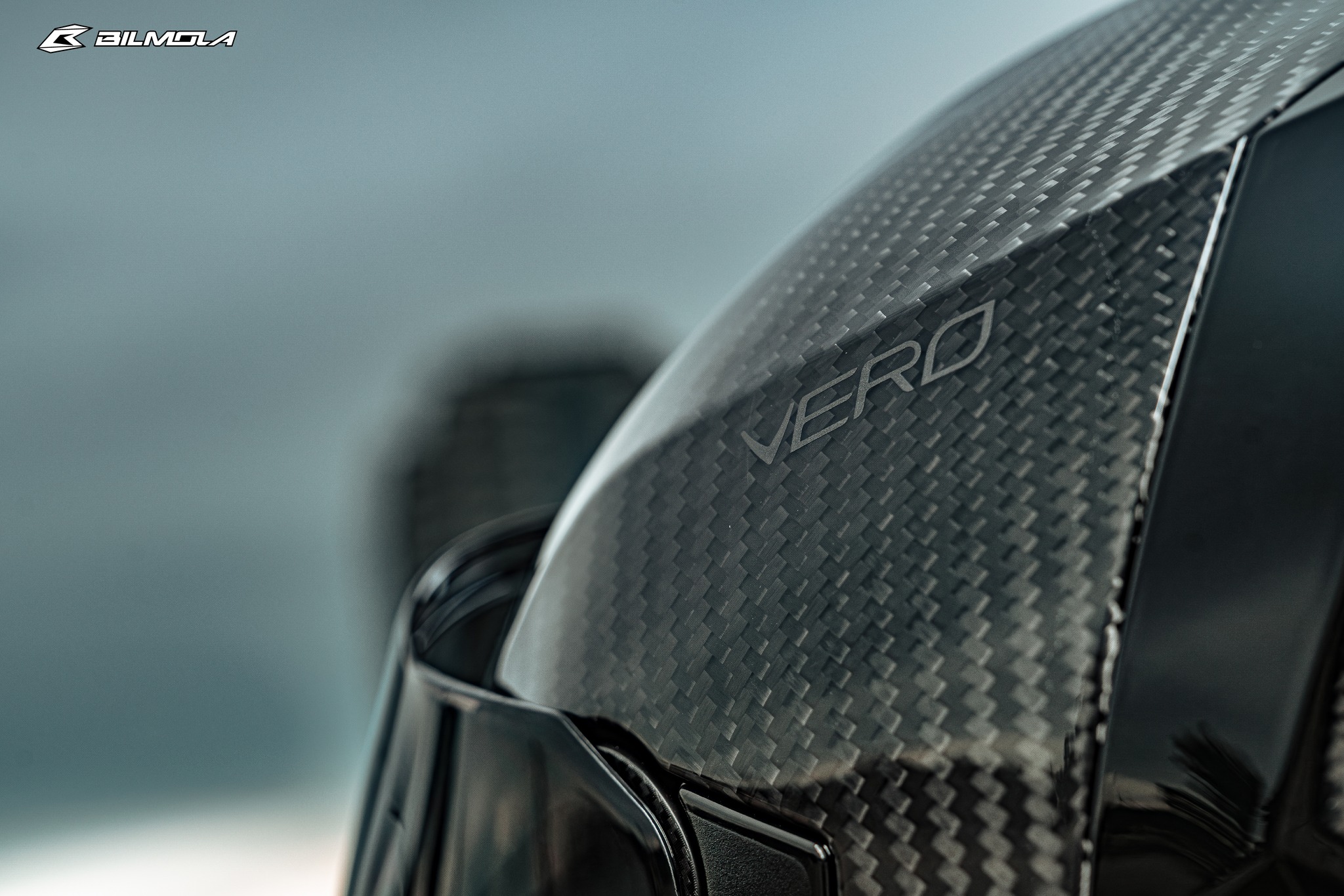 หมวกกันน็อค BILMOLA VERO 6K CARBON พร้อมของแถมสุดพรีเมียม Bilmola Helmet Bag และ Black Visor แว่นสองชั้น
