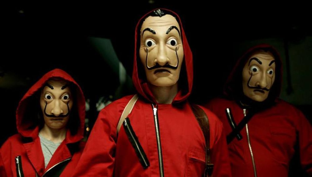 หน้ากากดาลี่ จากซีรีย์ Netflix Money Heist ทรชนคนปล้นโลก หน้ากากออกงาน