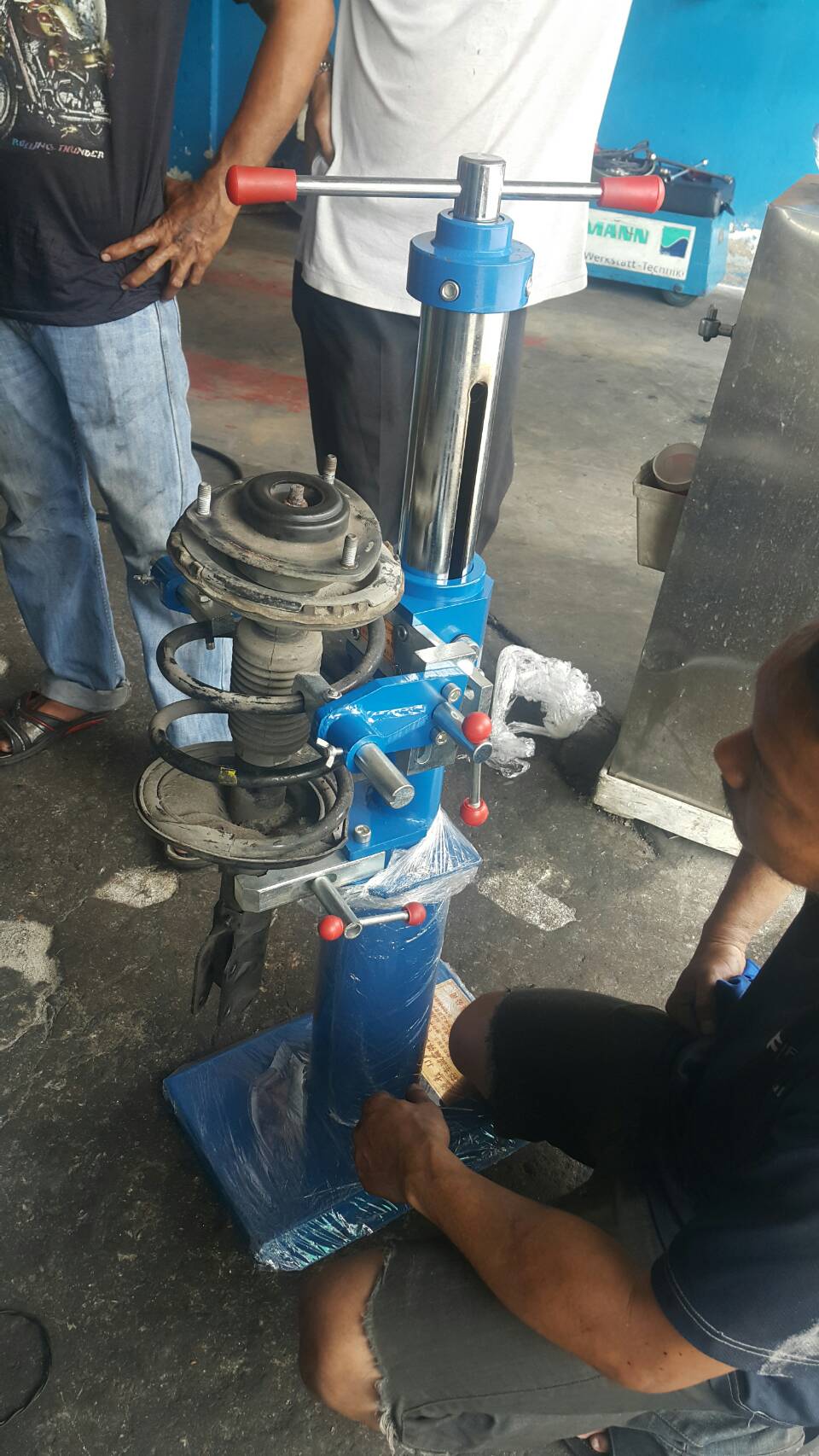 ตัวถอด-ประกอบ สปริงโช๊คอัพ