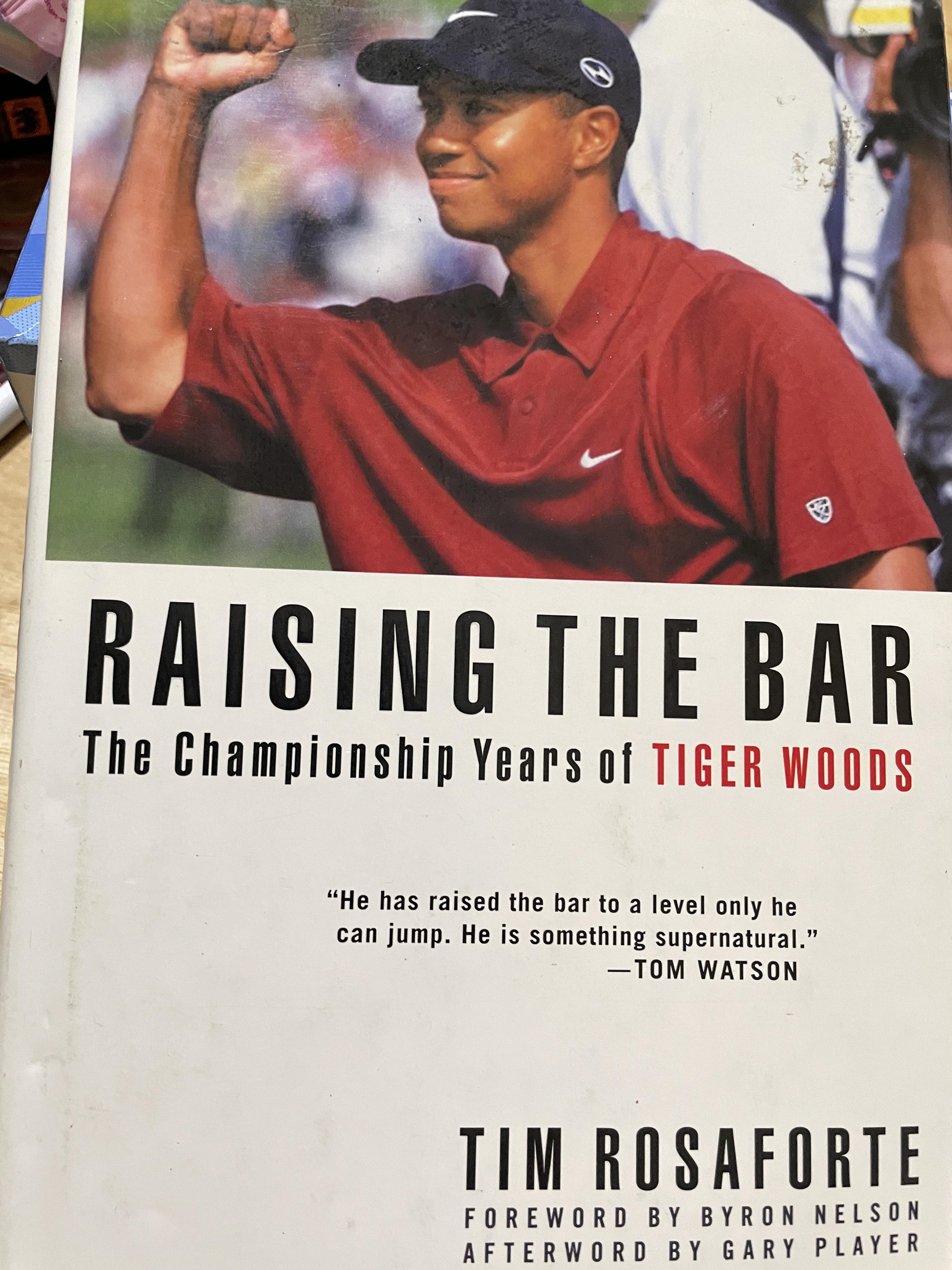 RAISING THE BAR The Championship Years of. TIGER WOODS. 0 กก.