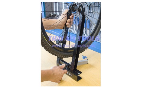 แท่นตั้งศูนย์ล้อ่จักรยาน/ที่ดิดล้อ WHEEL CENTERING STAND