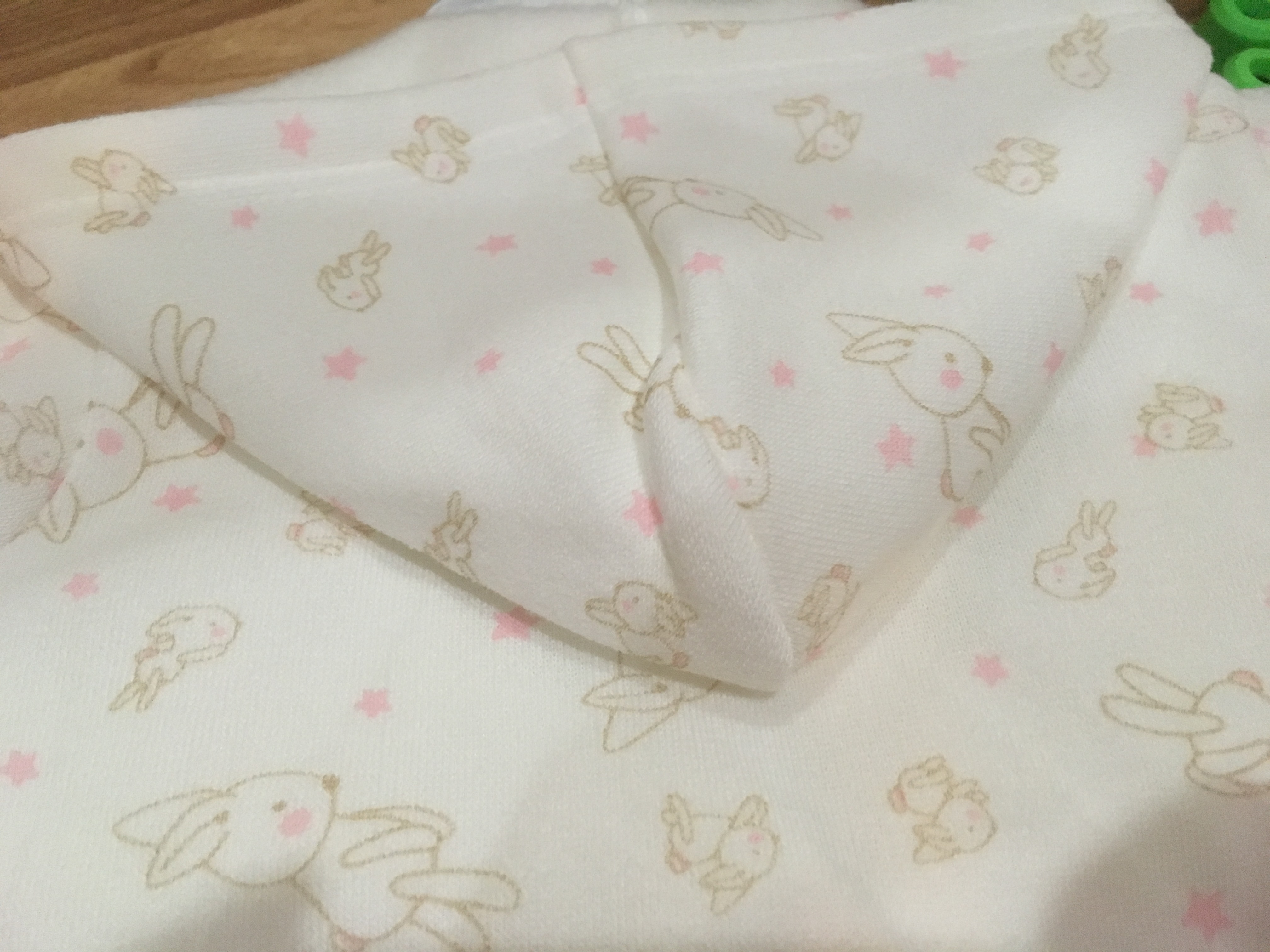 S1315_[Size-NB-สีชมพูลายกระต่าย]_ชุดเช็ต3ชิ้นเสื้อ+กางเกง+เสื้อคลุมมีหมวก