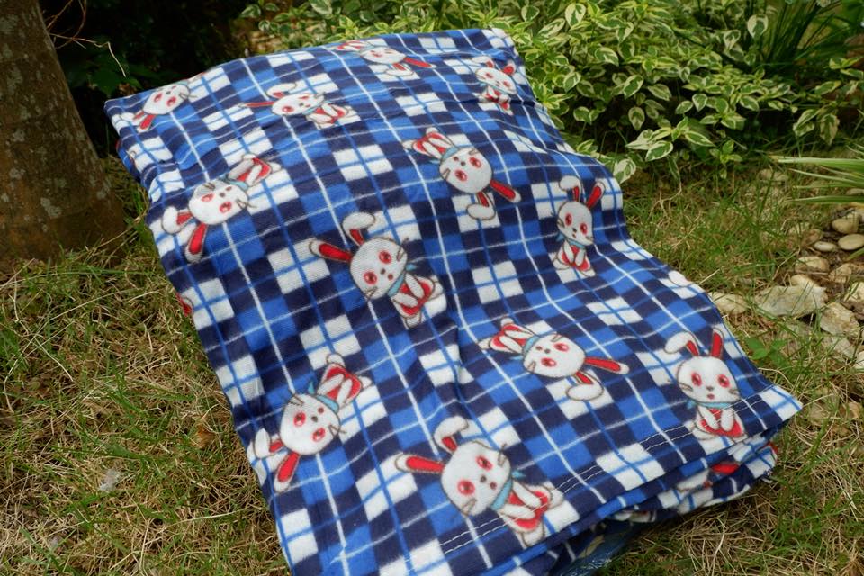 ผ้าห่มสำลียี่ห้อ4season 5 ฟุต ผืนละ 56 บ. ส่ง 120 ผืน ขึ้นไป