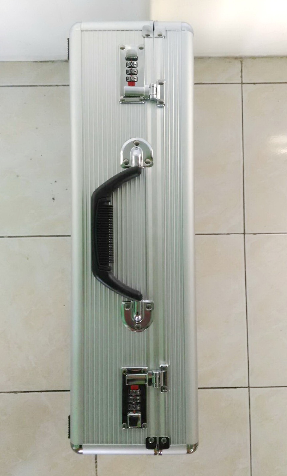 กล่องกระเป๋าอลูมิเนียม 38x48x14