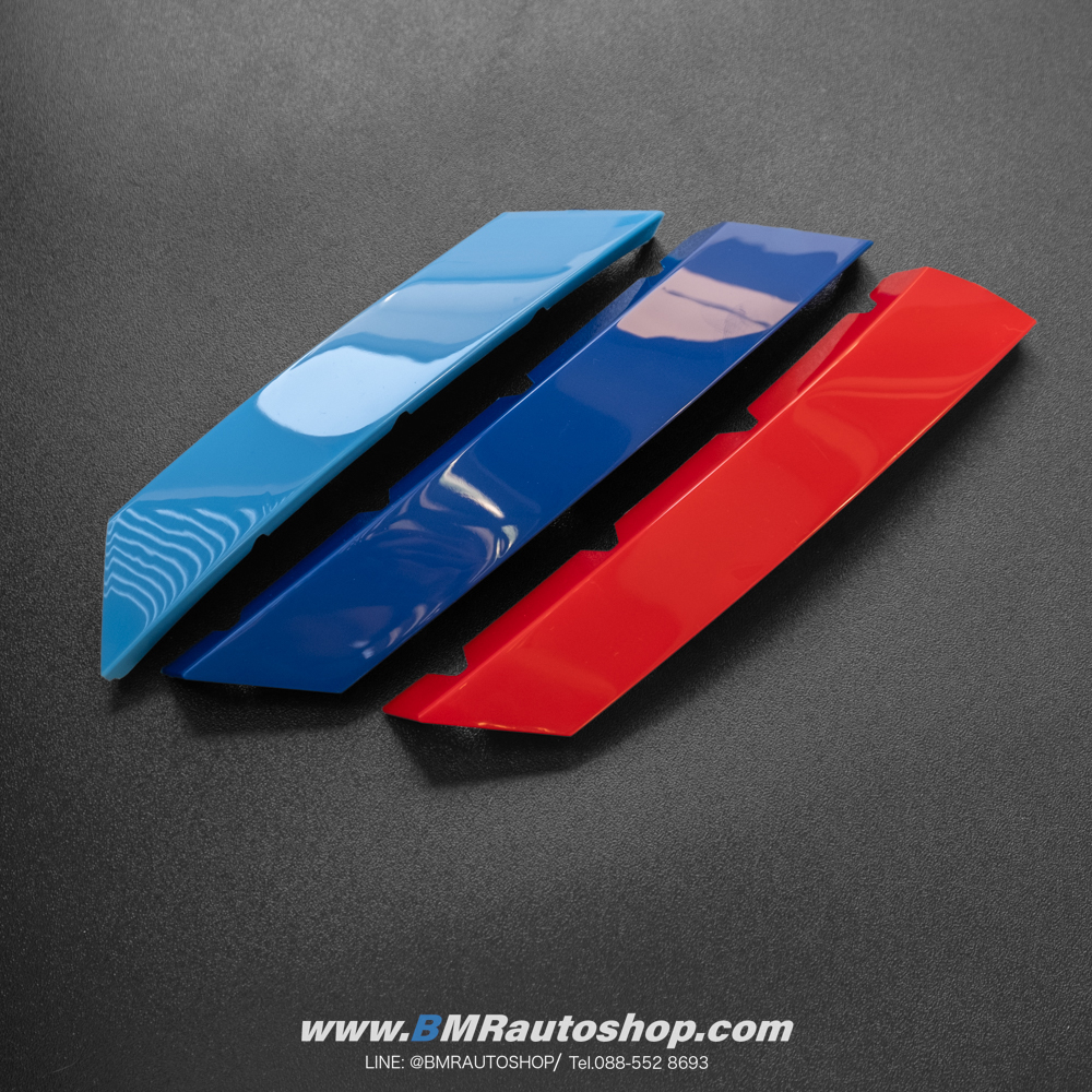 แถบสีพลาสติก M ติดกระจังหน้า BMW 4series G22 ( 2020-2025 )