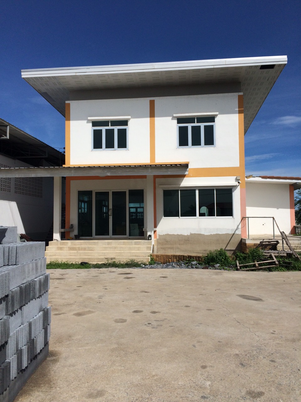 โกดังพร้อมบ้านเดี่ยว2ชั้น 370 ตรว. ตำบลลำโพ อำเภอบางบัวทอง นนทบุรี ถนนหลัก ทางหลวงสายเอเชียหมายเลข 2
