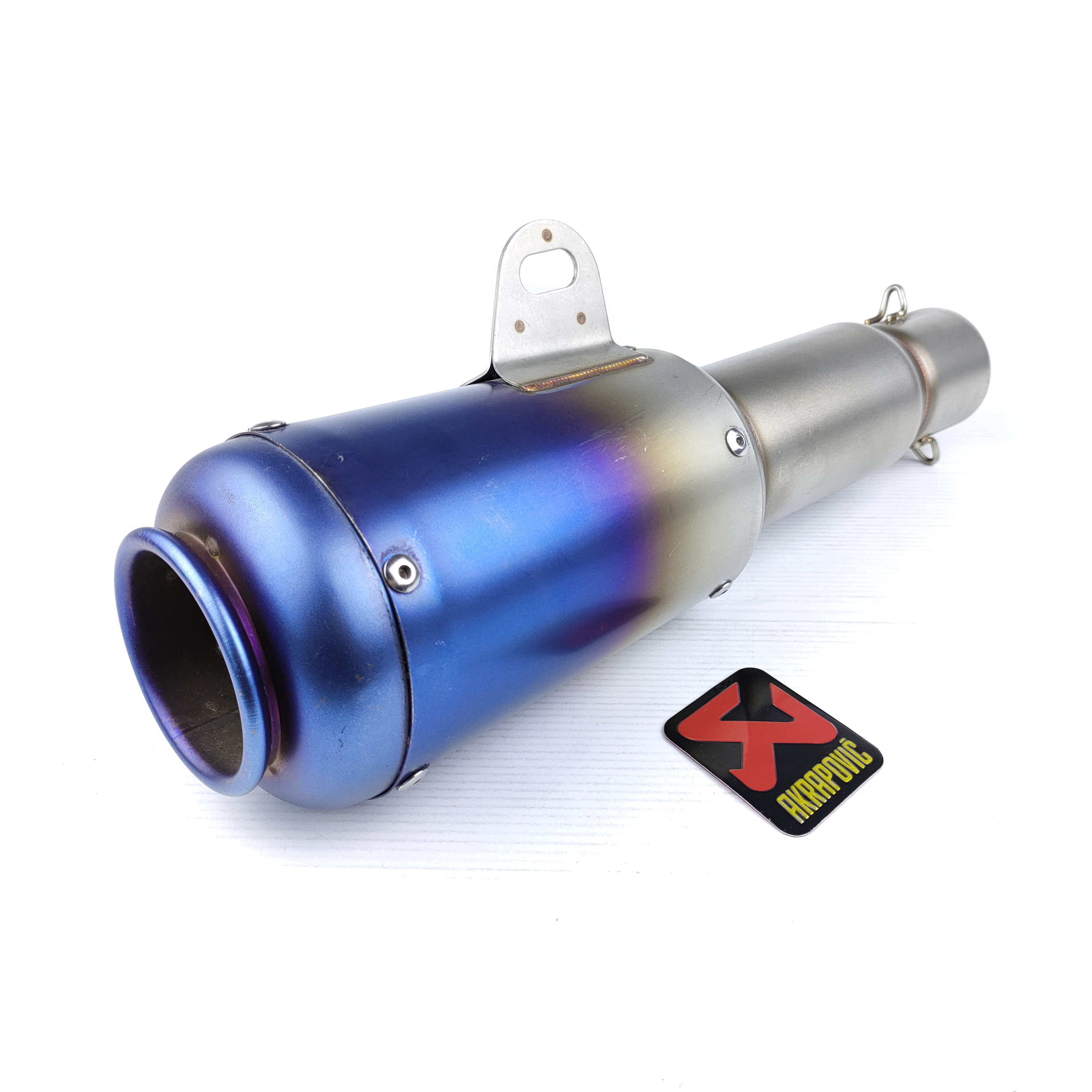 ปลายท่อสูตร ปลายท่อแต่ง Akrapovic สวมคอ 2 นิ้ว ยาว 14 นิ้ว สีเทไท