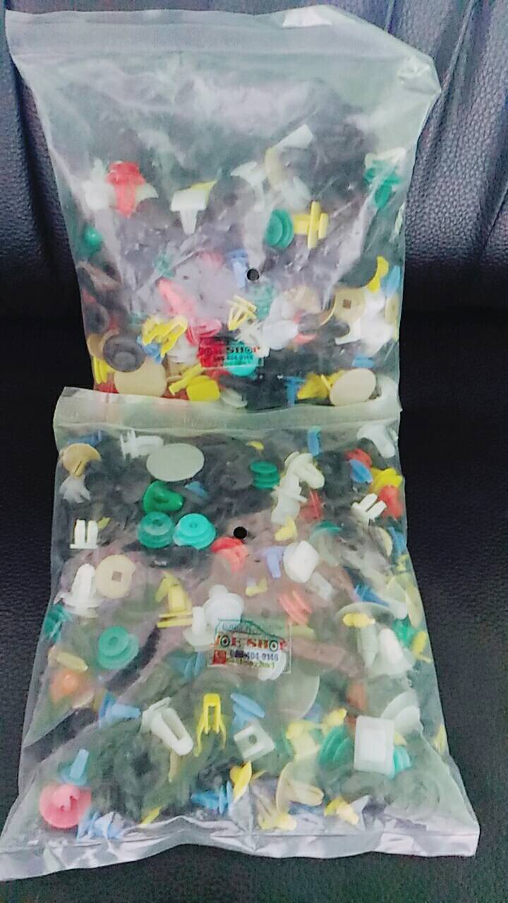 กิ๊บล็อคแผงรถยนต์ ผสม 300 ชิ้น และ500 ชิ้น