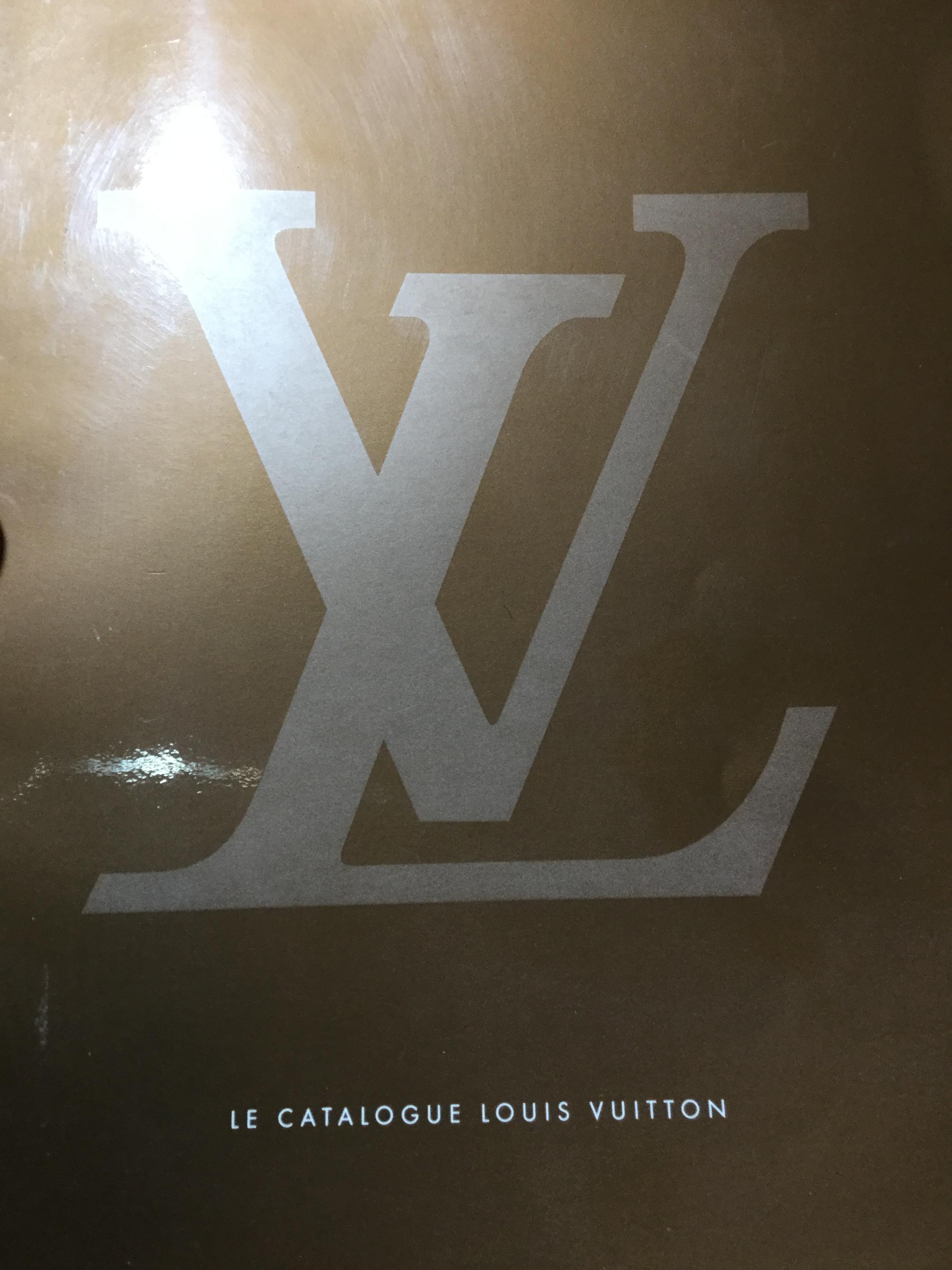 LE CATALOGUE LOUIS VUITTON 0 กก.