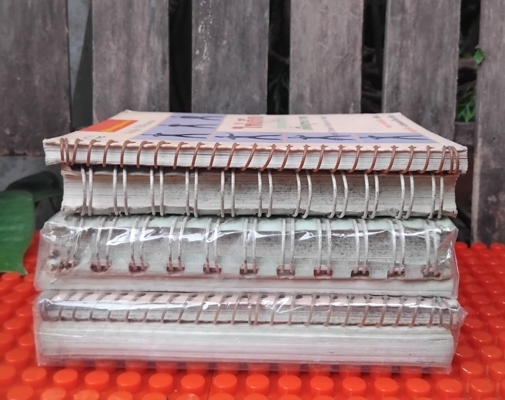 ไท่เก๊ก ท่ากายบริหารเพื่อสุขภาพ กับ ลูกกลมไท่เก๊ก การฝึกพลังลมปราณ 1 ชุดมี 2 เล่ม มือ1