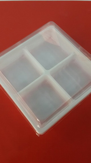 กล่อง 4 หลุมฐานขาว