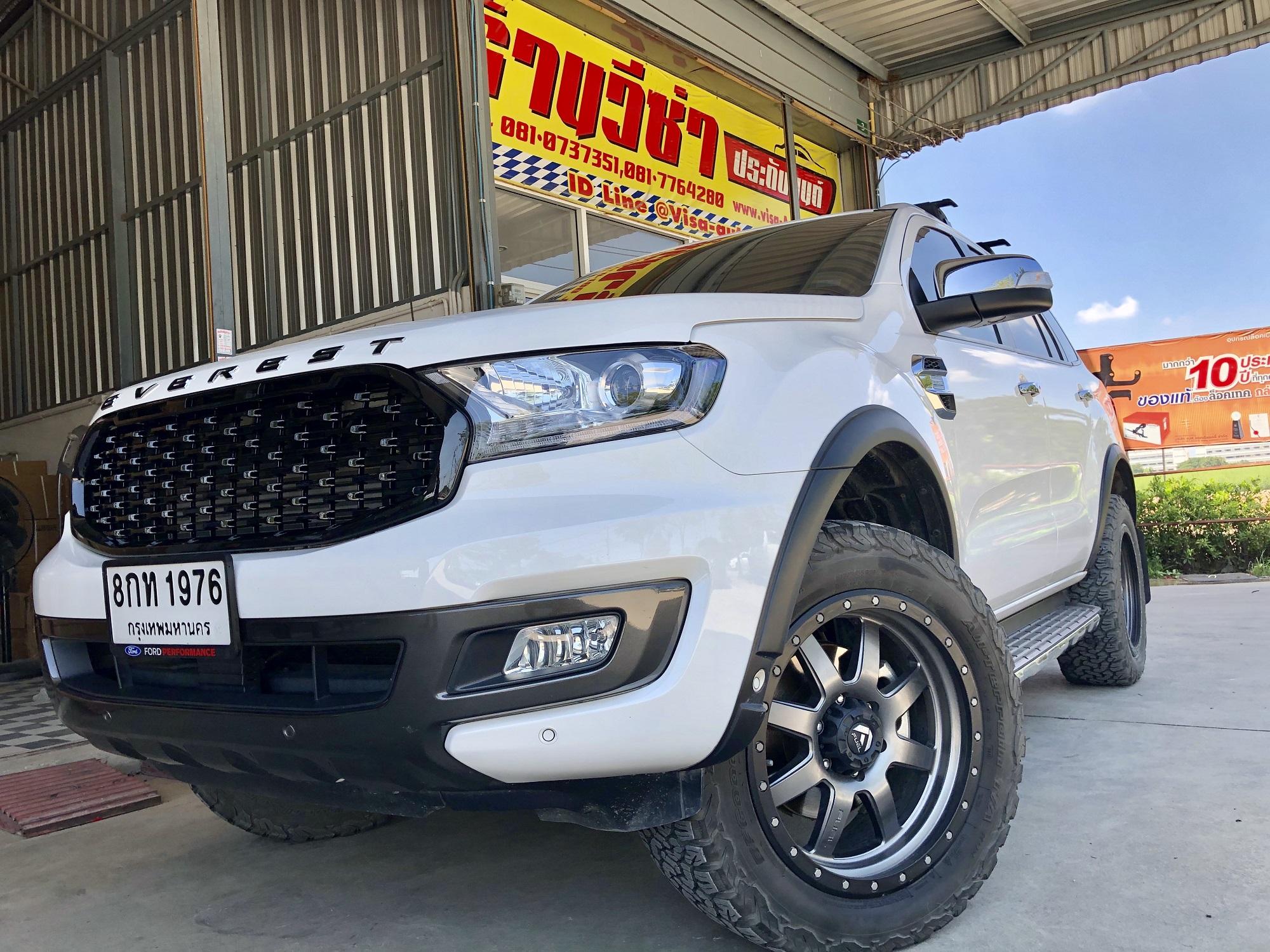 กระจังหน้า Foro Everest2.0 2019-2021 สีดำเงา