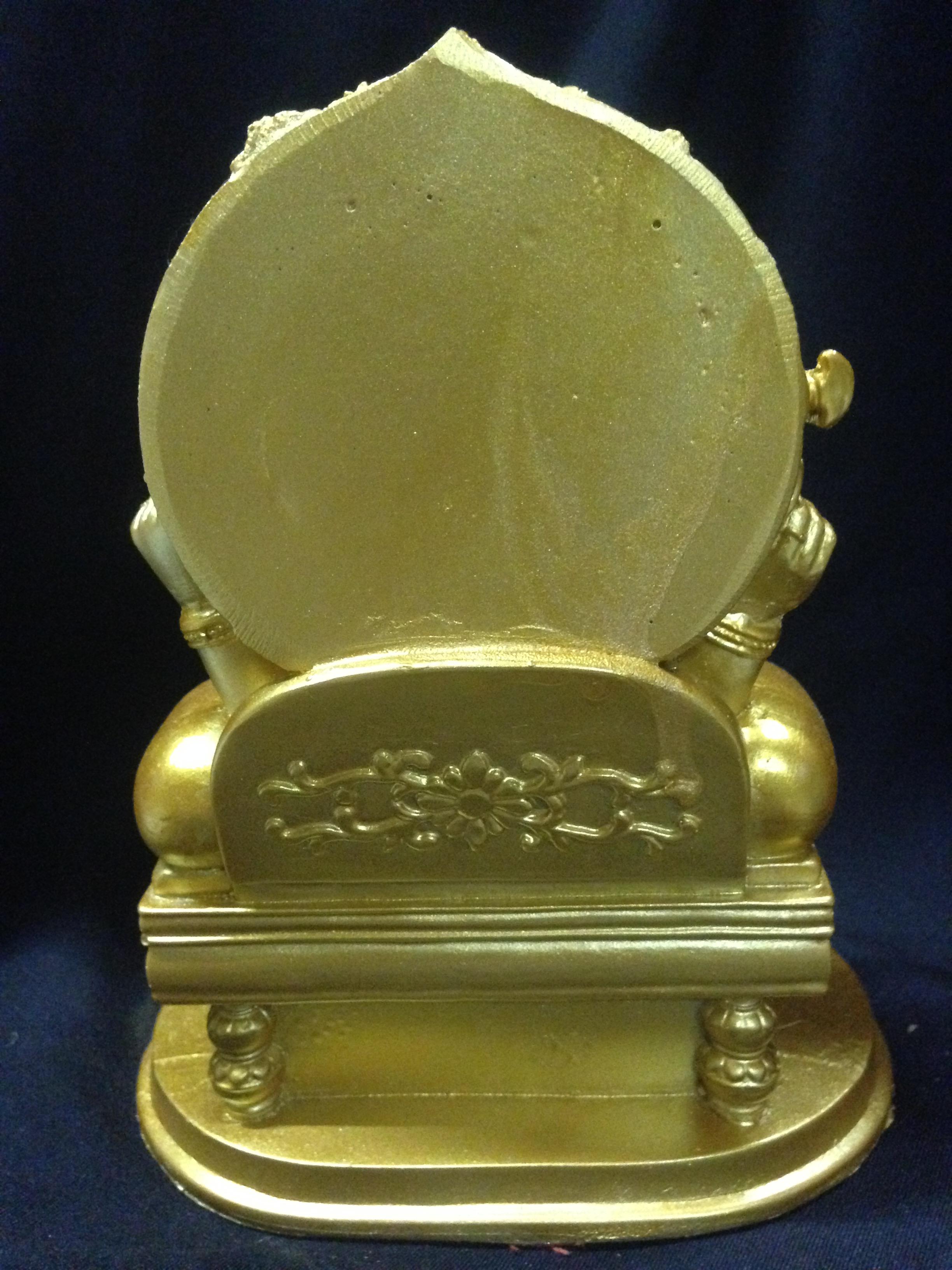 พระพิฆเนศ ปางนั่งบัลลังก์ สีทอง