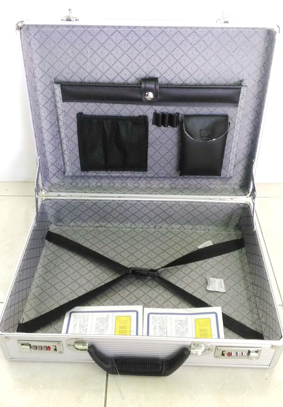 กล่องกระเป๋าอลูมิเนียม 32x42x12