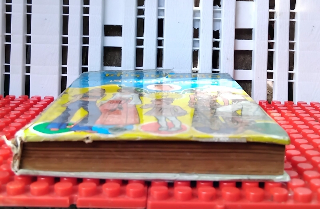 ตำราตัดเสื้อแบบสมัยใหม่ เรียนด้วยตัวเอง โดย นิตยาภรณ์ สอนเทคนิคการตัดเสื้อผ้าพื้นฐานจนทุกแบบเสื้อ สะสม