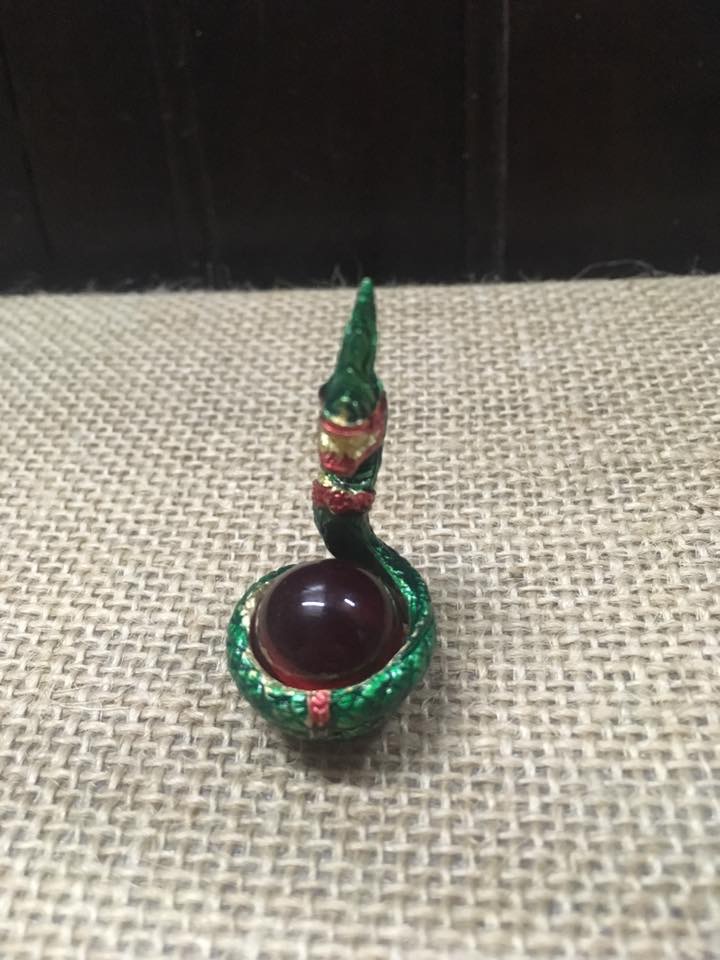 พญานาค พันลูกแก้ว องค์เล็ก บูชาหน้ารถหรือโต๊ะทำงาน