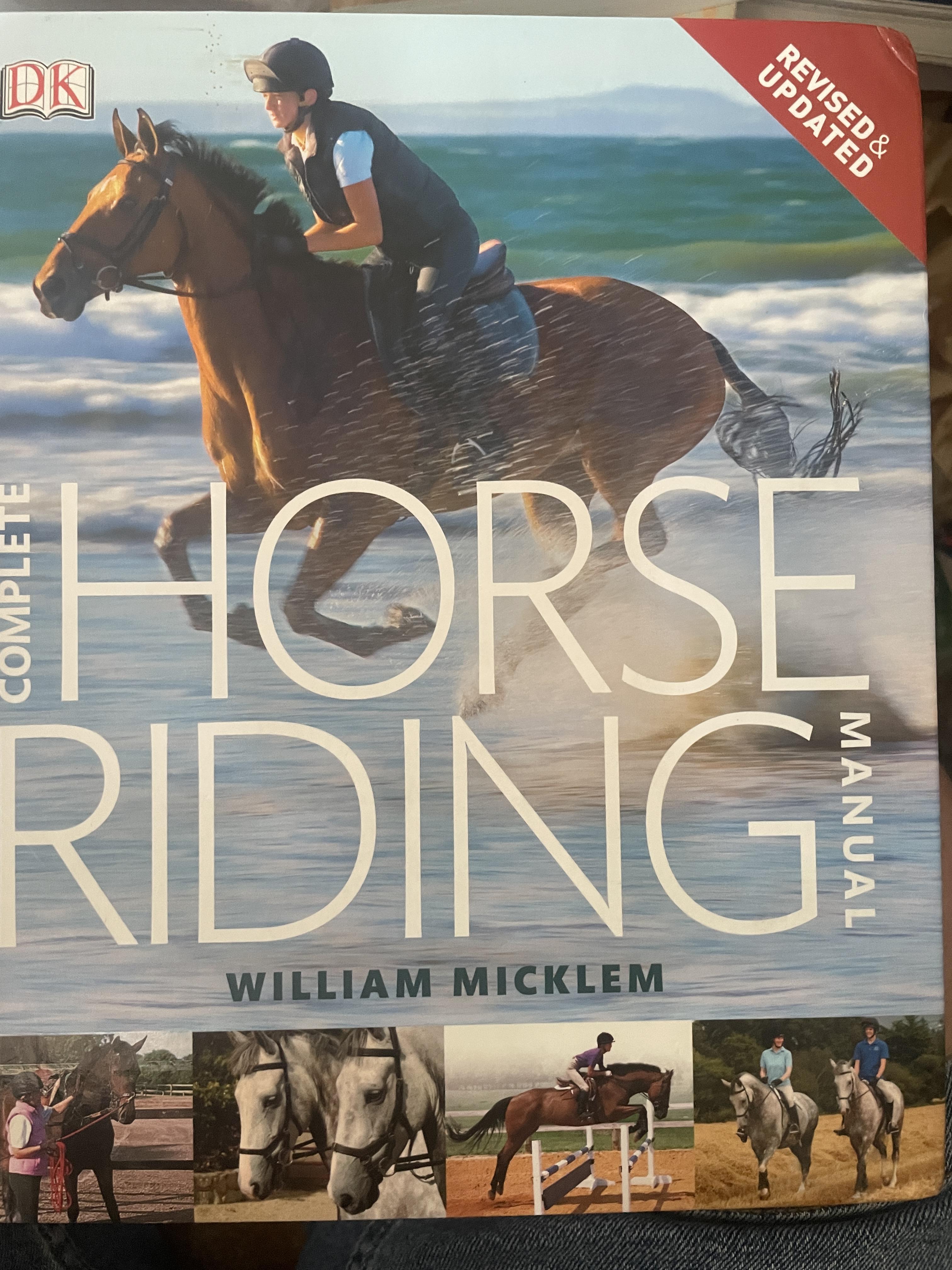 COMPLETE HORSE RIDING. MANUAL ผู้เขียน William Micklem 5,500 กรัม