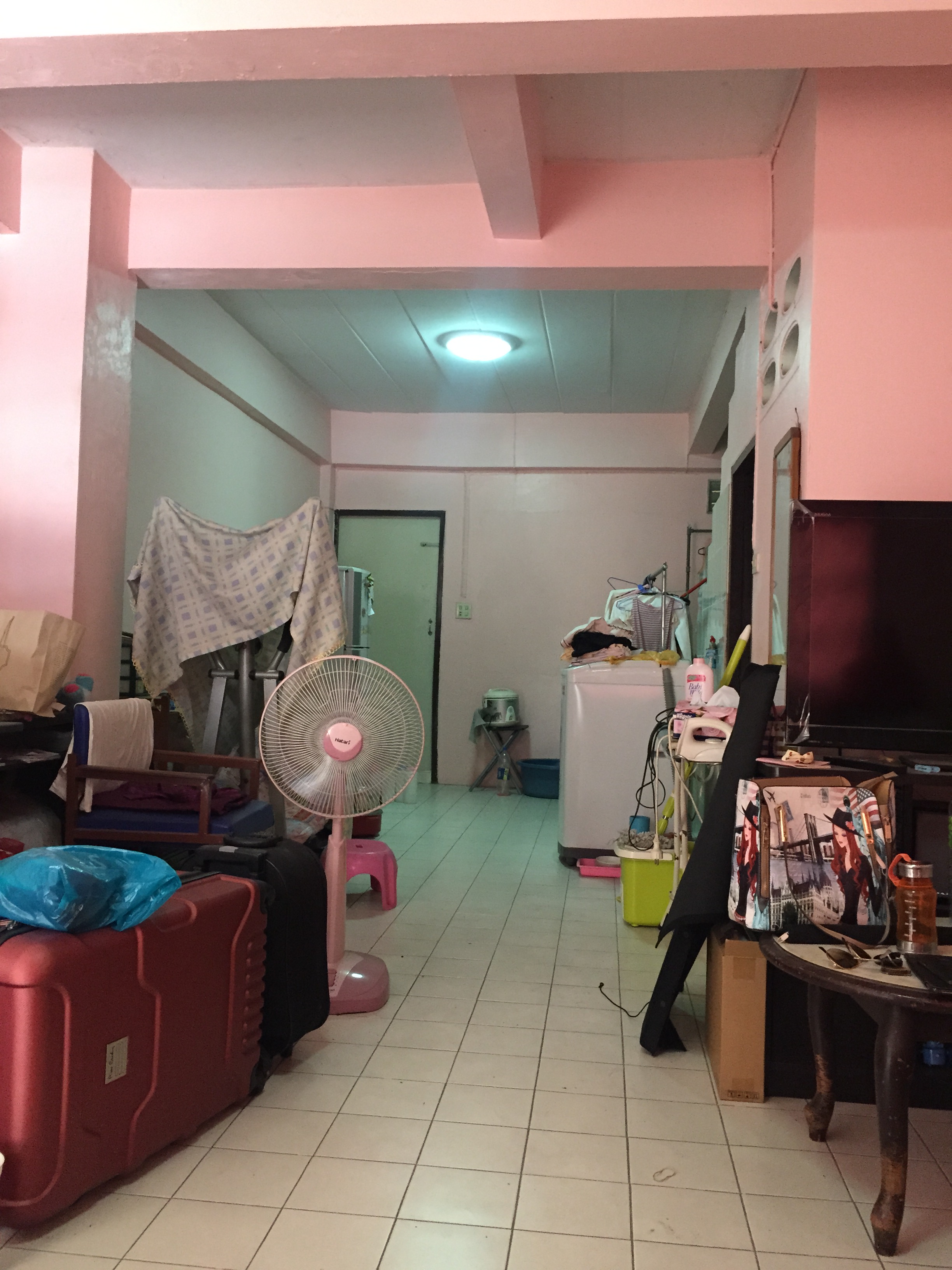 ทาวน์เฮาส์ 2 ชั้น ป.ผาสุขนิเวศน์ เนื้อที่ 16 ตร.ว. 2 ห้องนอน 2 ห้องน้ำ โครงการติดถนนกาญจนาภิเษก ใกล้แนวรถไฟฟ้าสายสีม่วง