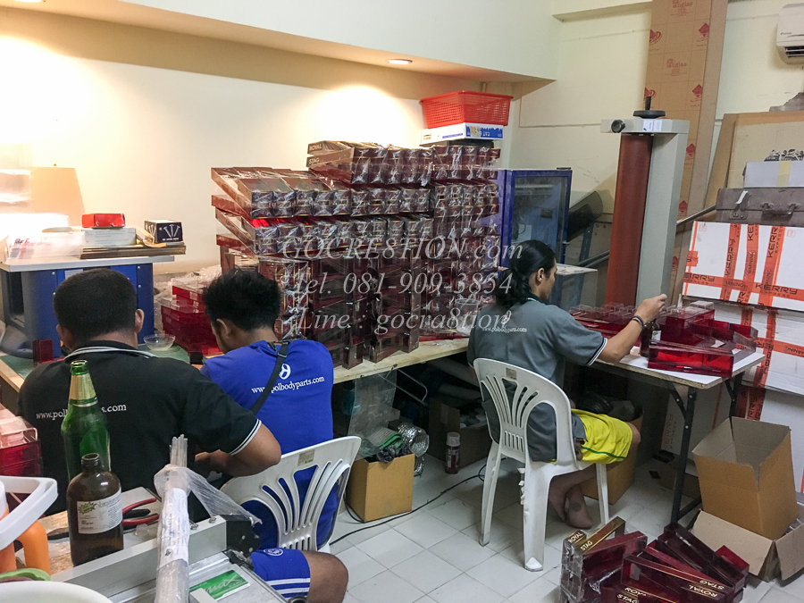 งาน อะคริลิค by GO CREATION