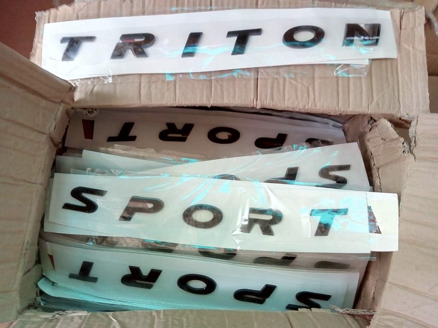 ตัวหนังสือ Triton Sport 3มิติ ตัวนูนฝากระโปรง(สีดำ)