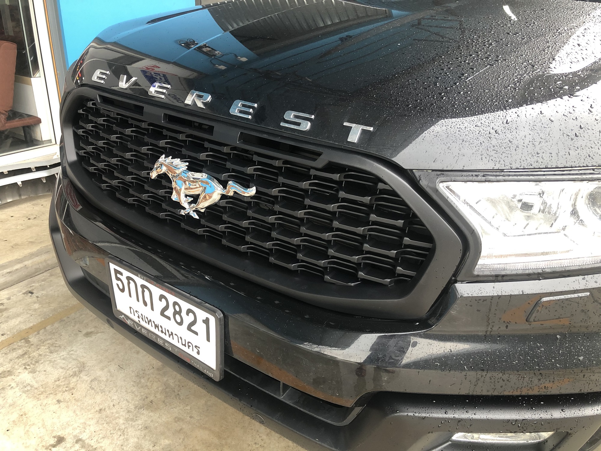 กระจังทรงมัสแตง Foro Everest 2.0 2019-2021 สีดำด้าน