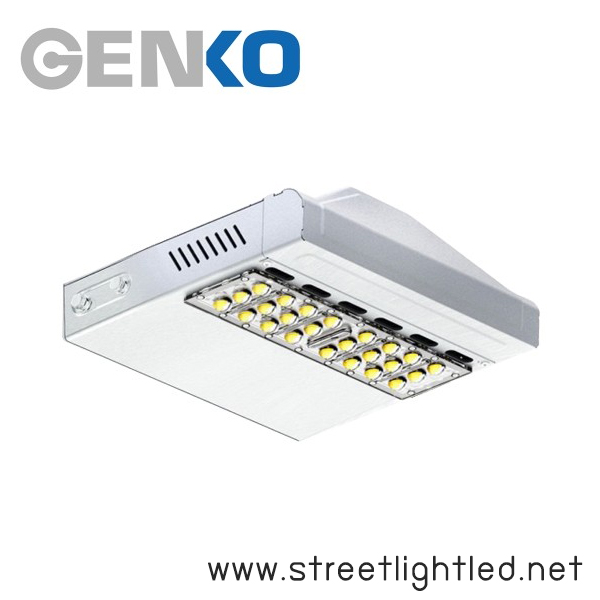 โคมไฟถนน LED 40w ยี่ห้อ GENKO (แสงส้ม)