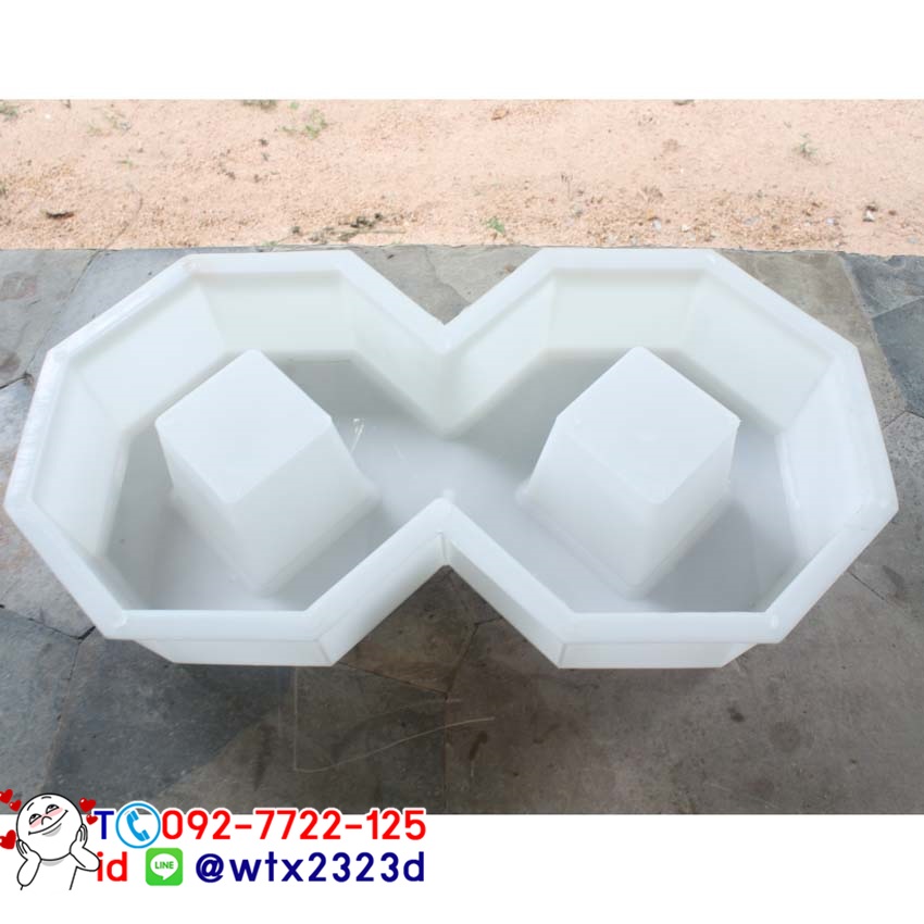 แม่พิมพ์บล็อคคอนกรีต ลาย8เหลี่ยม ขนาด 40x20x8 cm
