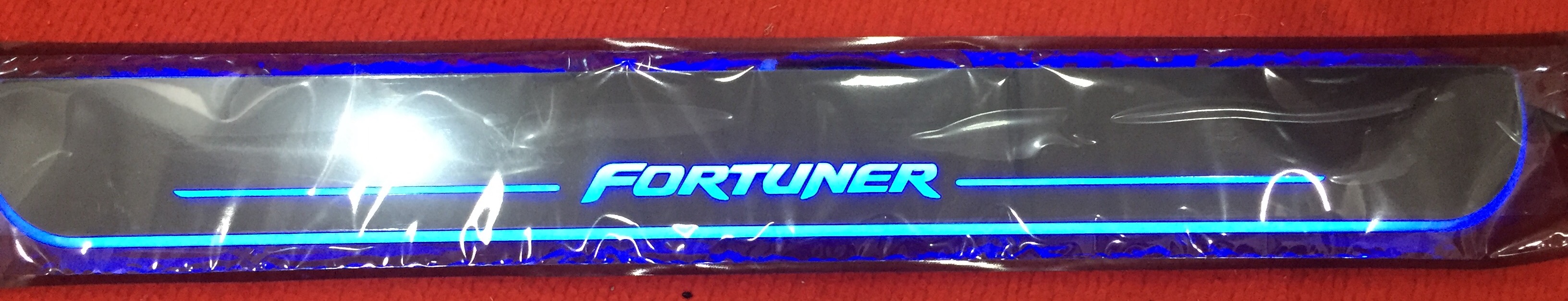 LED sill scuff plate-Fortuner