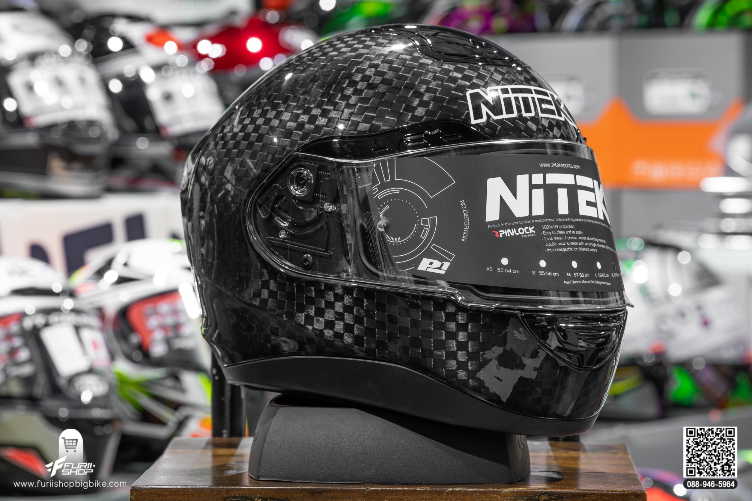 หมวกกันน็อค Nitek P1 Black Carbon 12 K