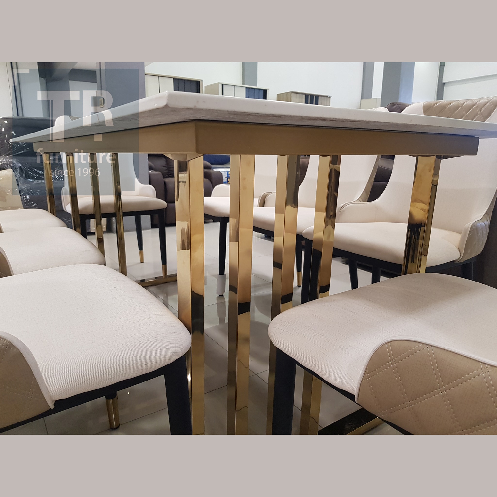 ชุดโต๊ะกินข้าว 6 ที่นั่ง รุ่น Star