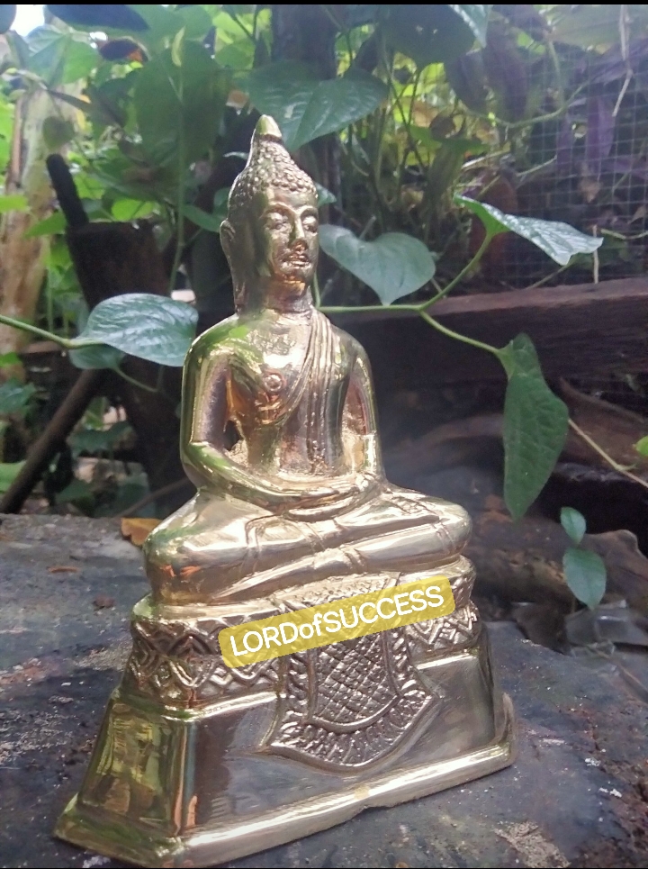 พระพุทธเจ้า เนื้อทองเหลือง ความหมายที่ดีที่ปฏิมากรแฝงความคิดไว้ในงานศิลป์